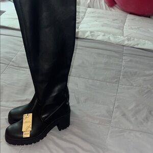 Black Knee-High Women's Boots